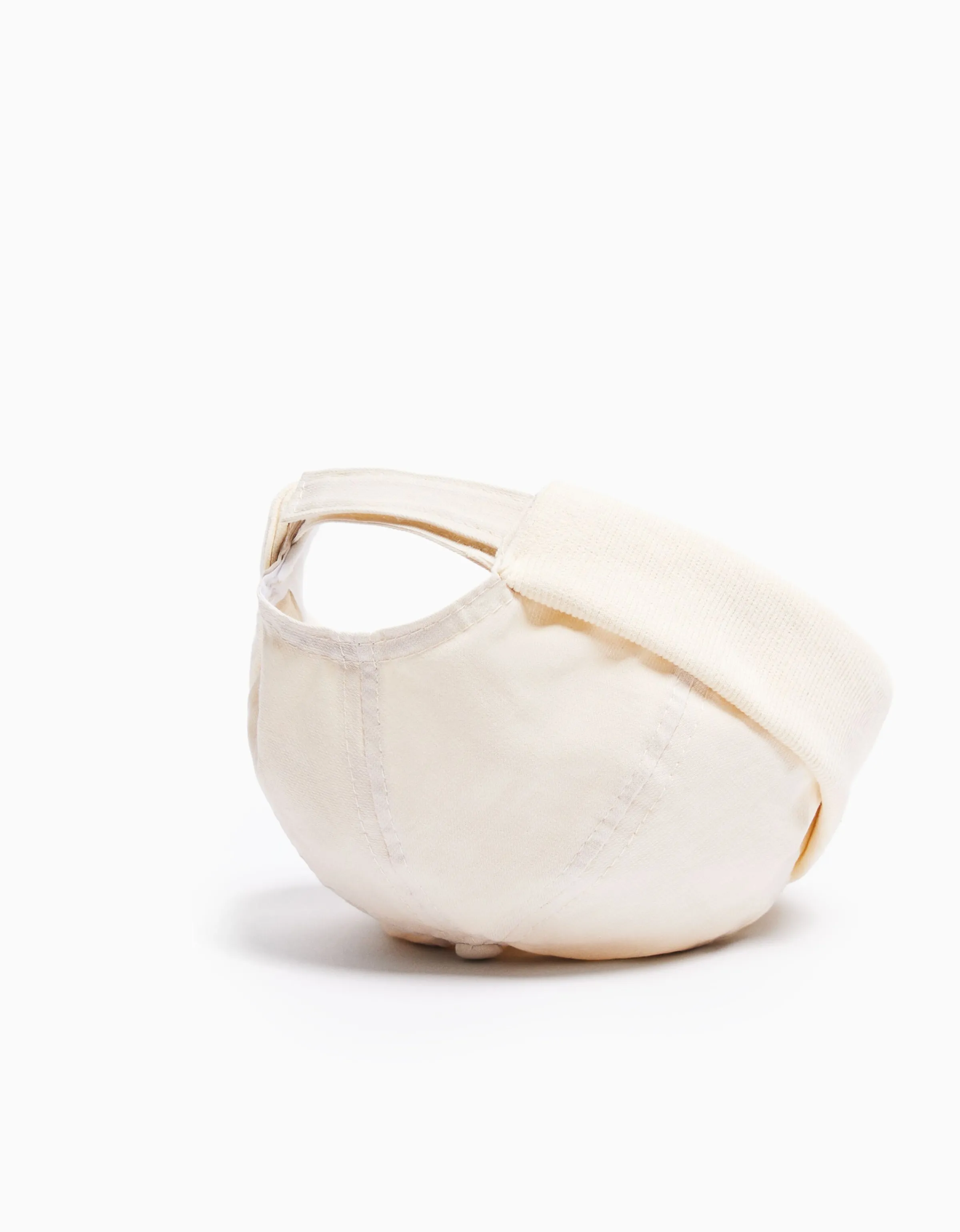 BERSHKA Beanie corto rib Crudo Discount