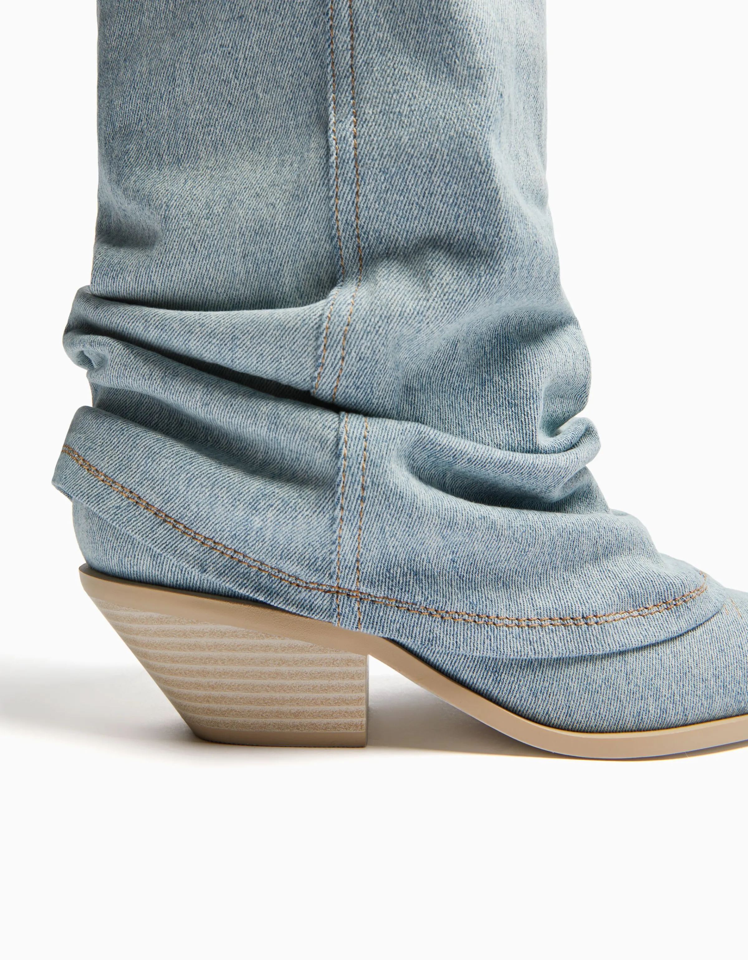 BERSHKA Botas tacón cowboy denim Azul lavado Online