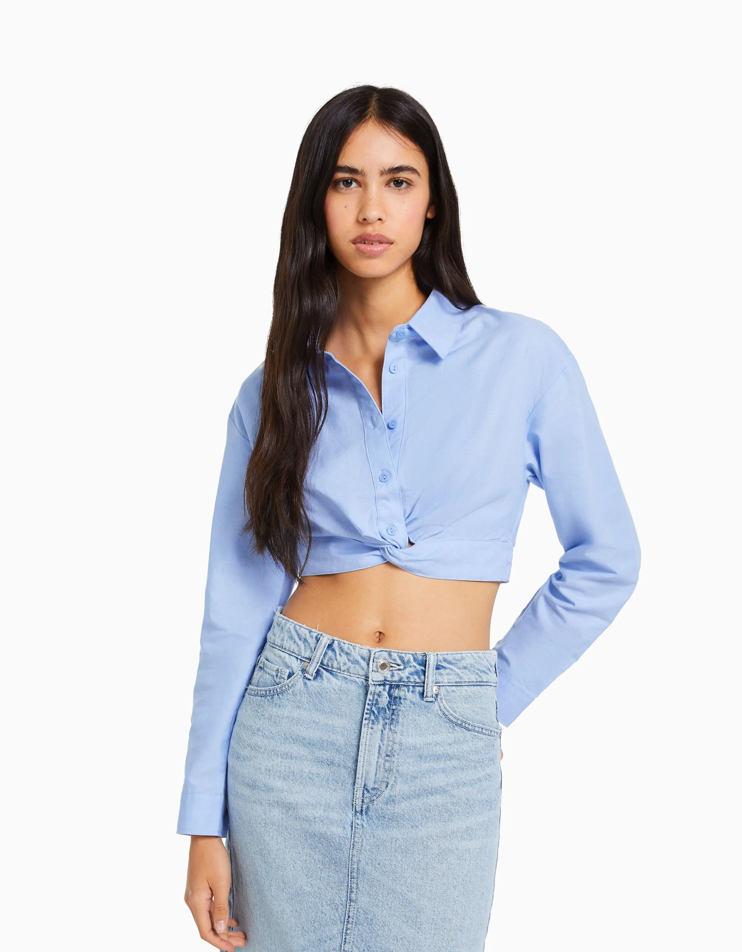 BERSHKA Camisa manga larga detalle cruce delantero Blanco Clearance