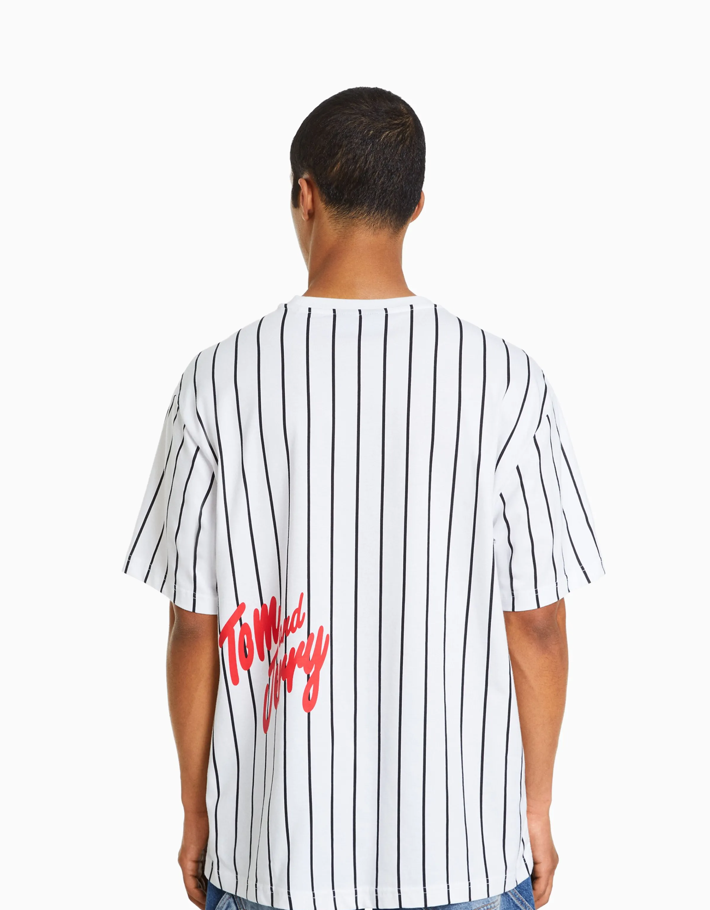 BERSHKA Camiseta manga corta boxy fit print TomJerry Negro Sale