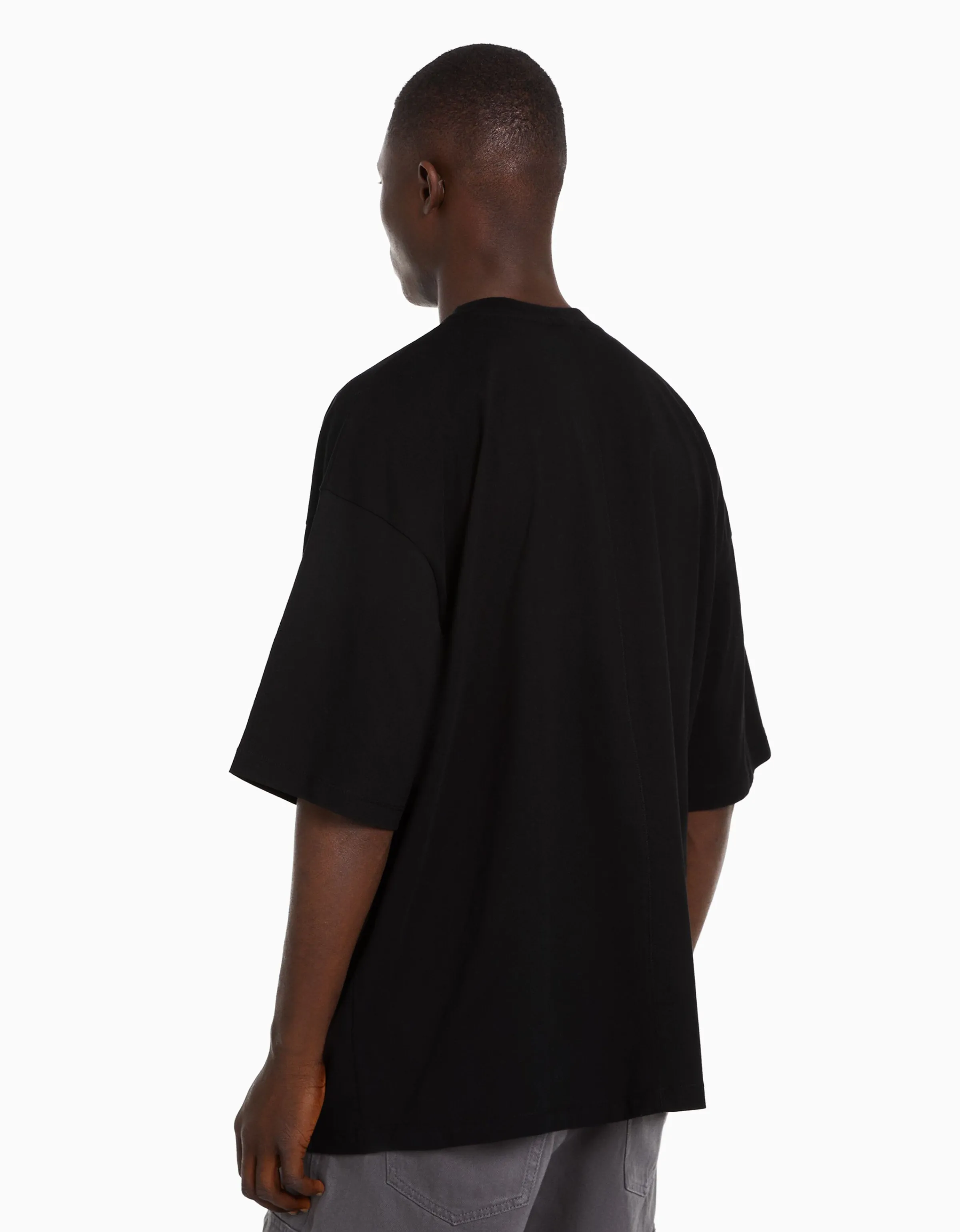 BERSHKA Camiseta manga corta oversize Negro Fashion