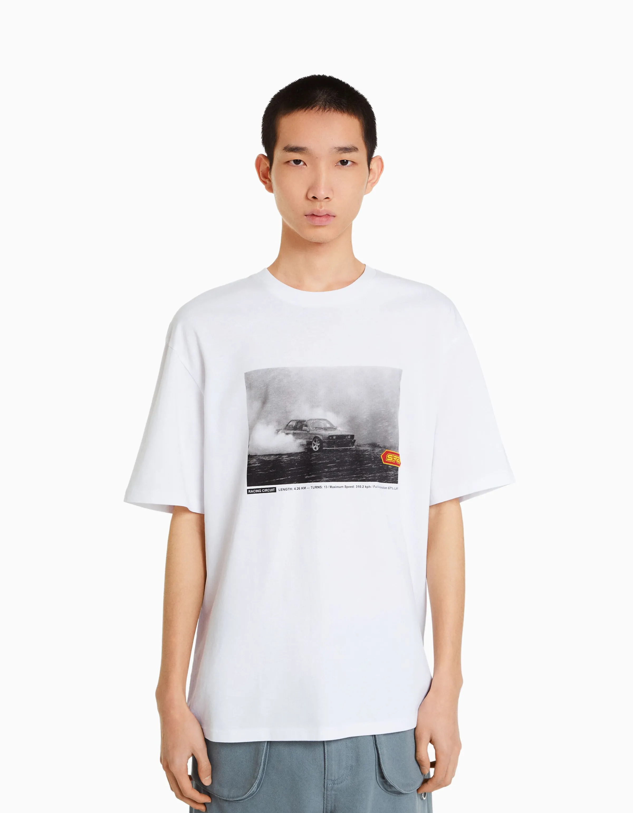 BERSHKA Camiseta manga corta oversize print racing Blanco Sale
