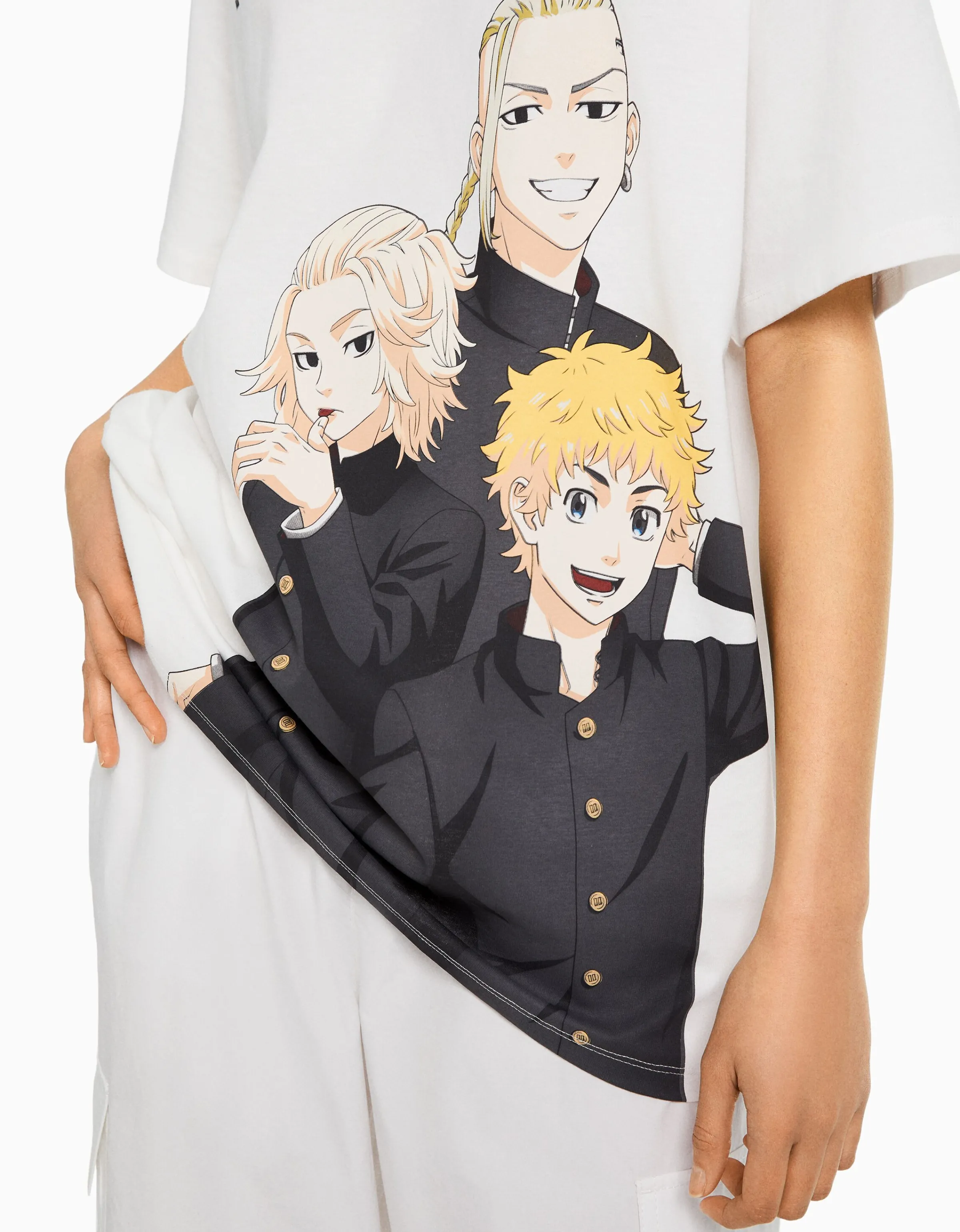 BERSHKA Camiseta manga corta oversize print TOKYO REVENGERS Blanco roto Cheap
