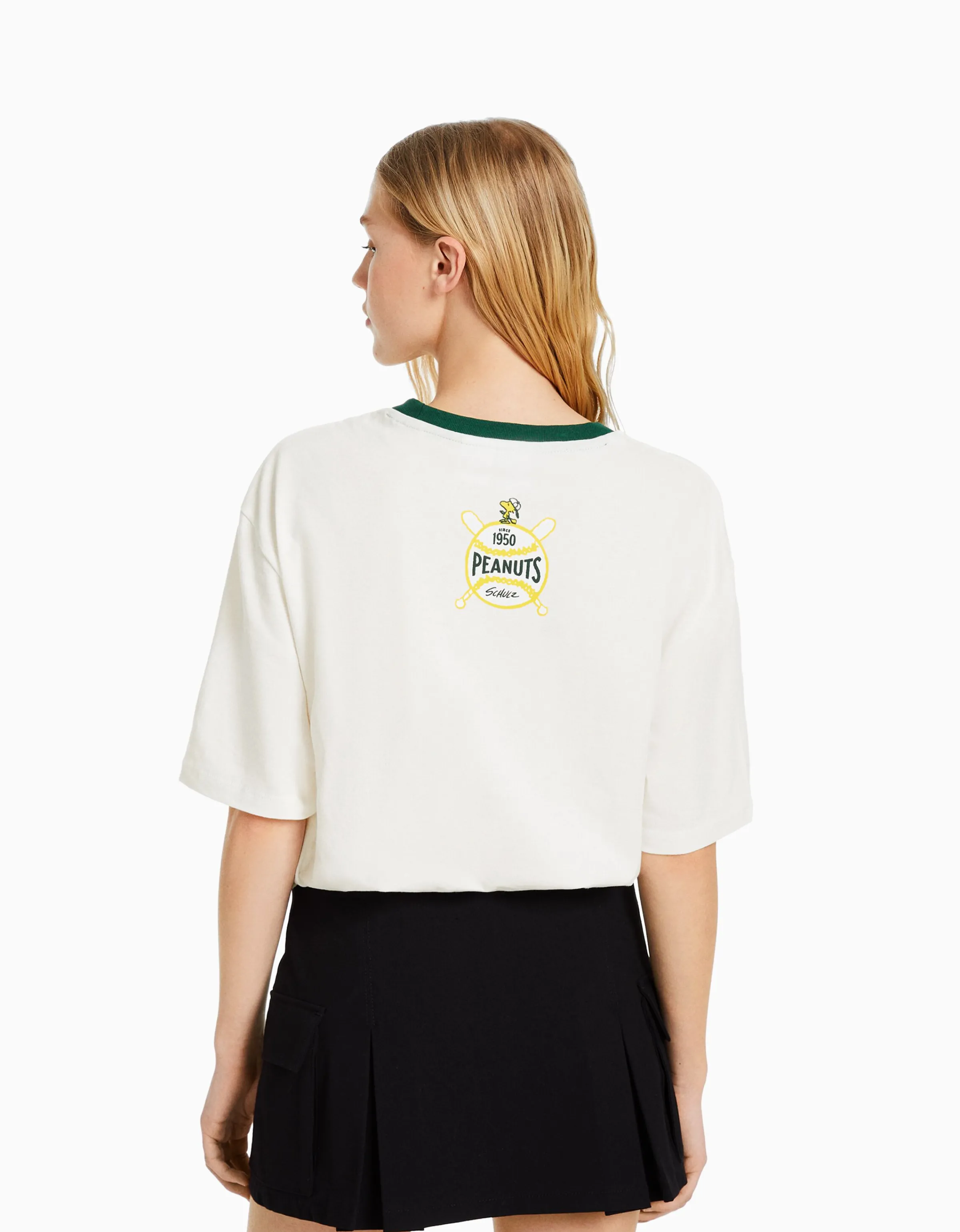 BERSHKA Camiseta manga corta print Snoopy Blanco Online