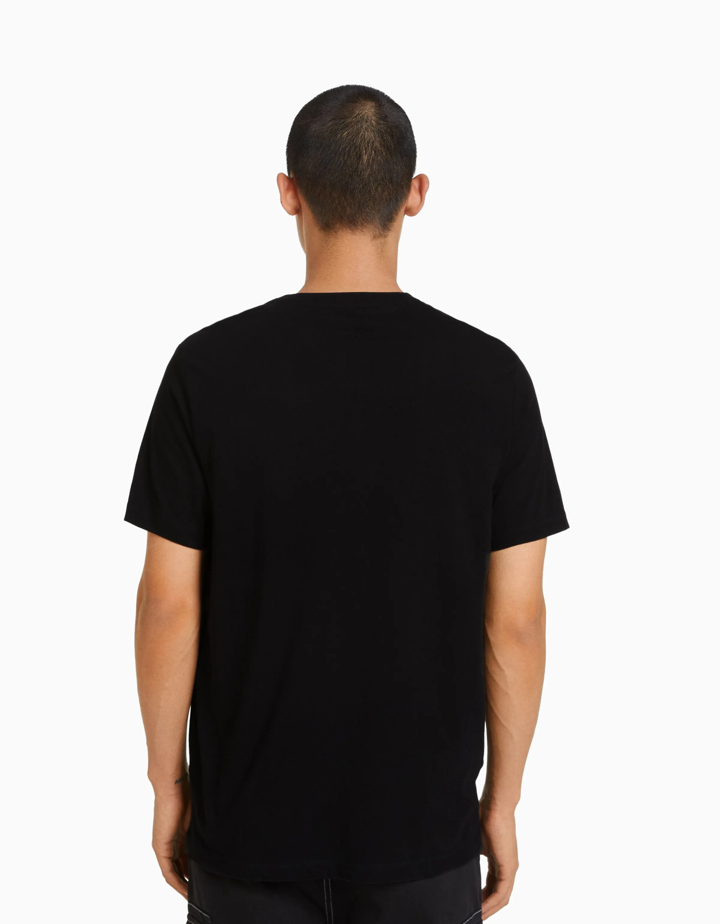 BERSHKA Camiseta manga corta regular fit Negro Best Sale