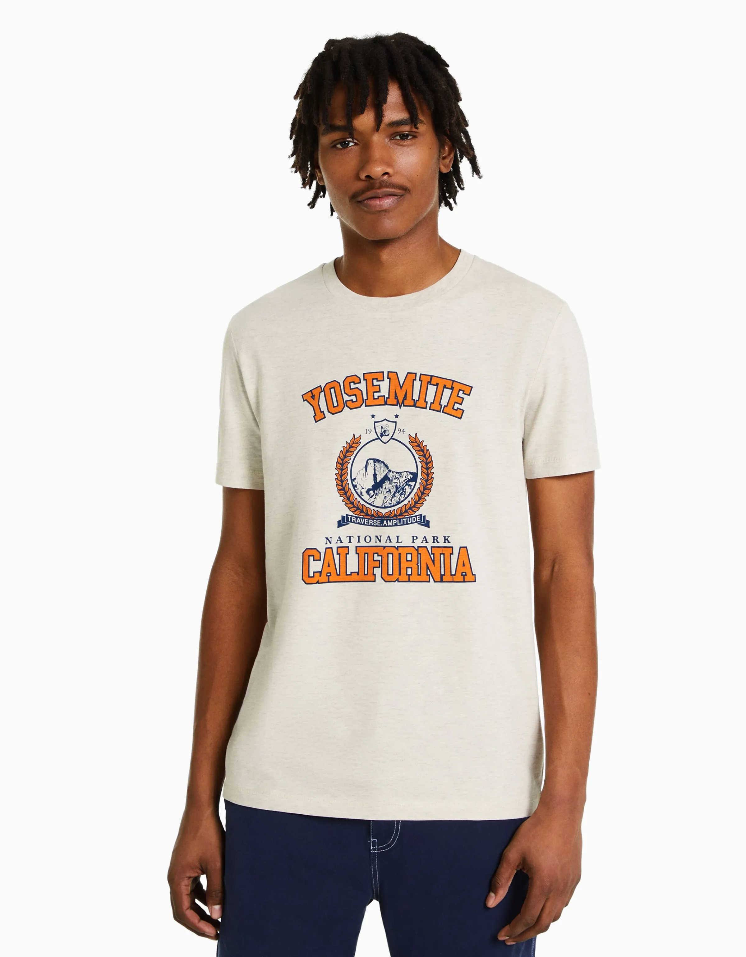 BERSHKA Camiseta manga corta regular fit print Blanco Discount