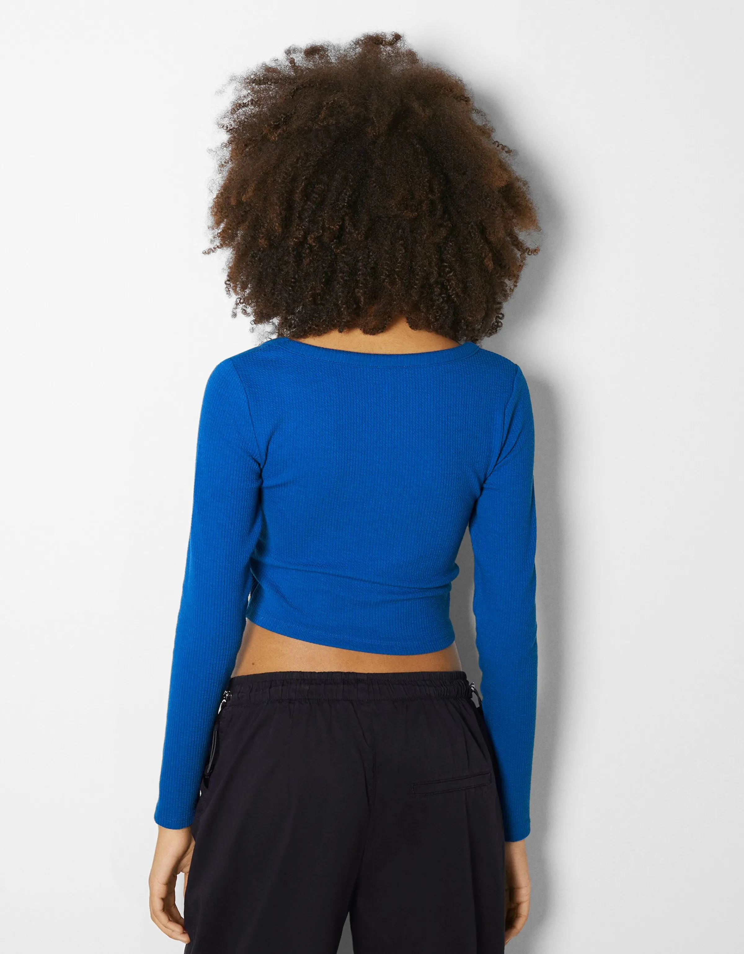 BERSHKA Camiseta manga larga rib textura Negro Outlet