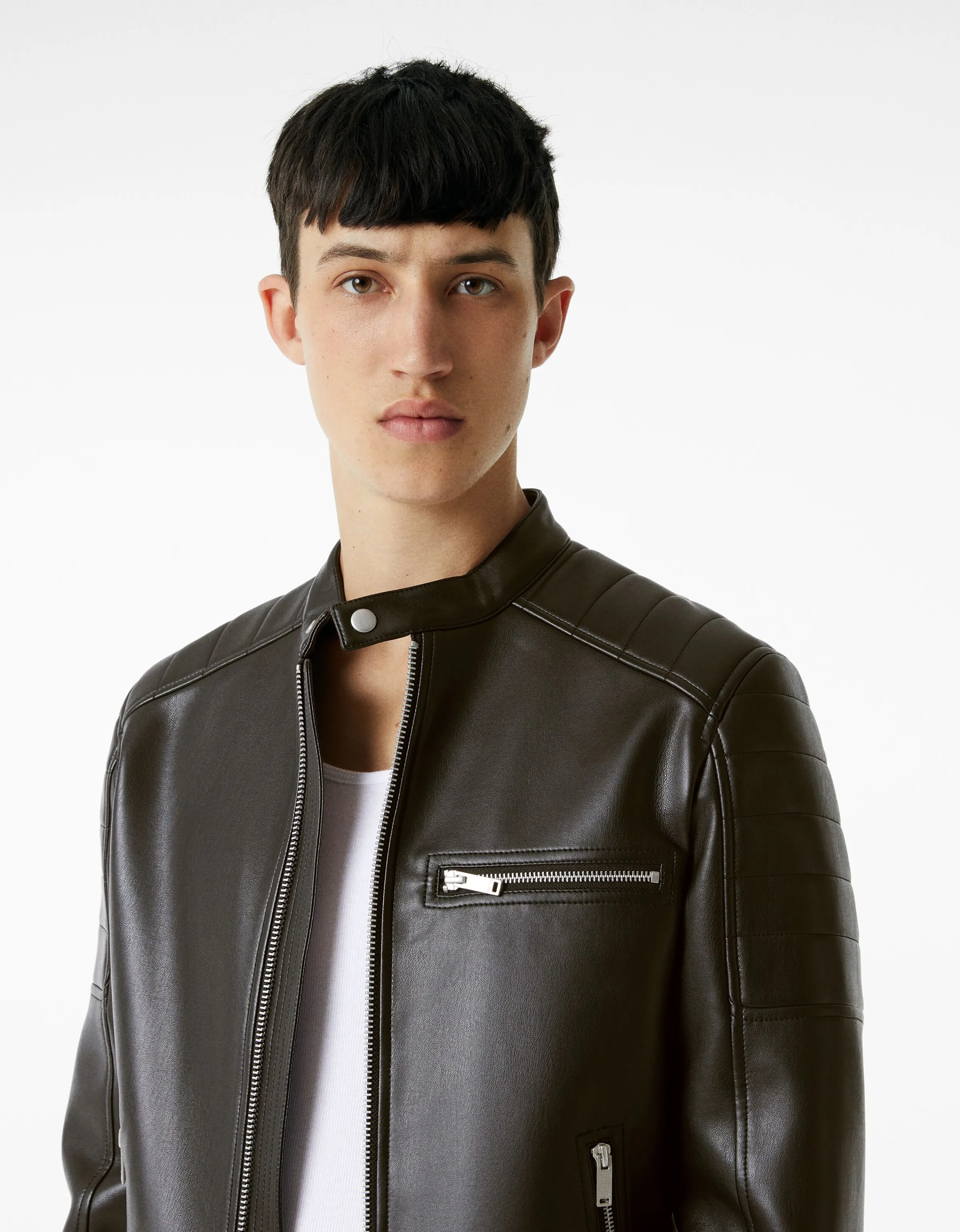 BERSHKA Cazadora biker efecto piel Negro New