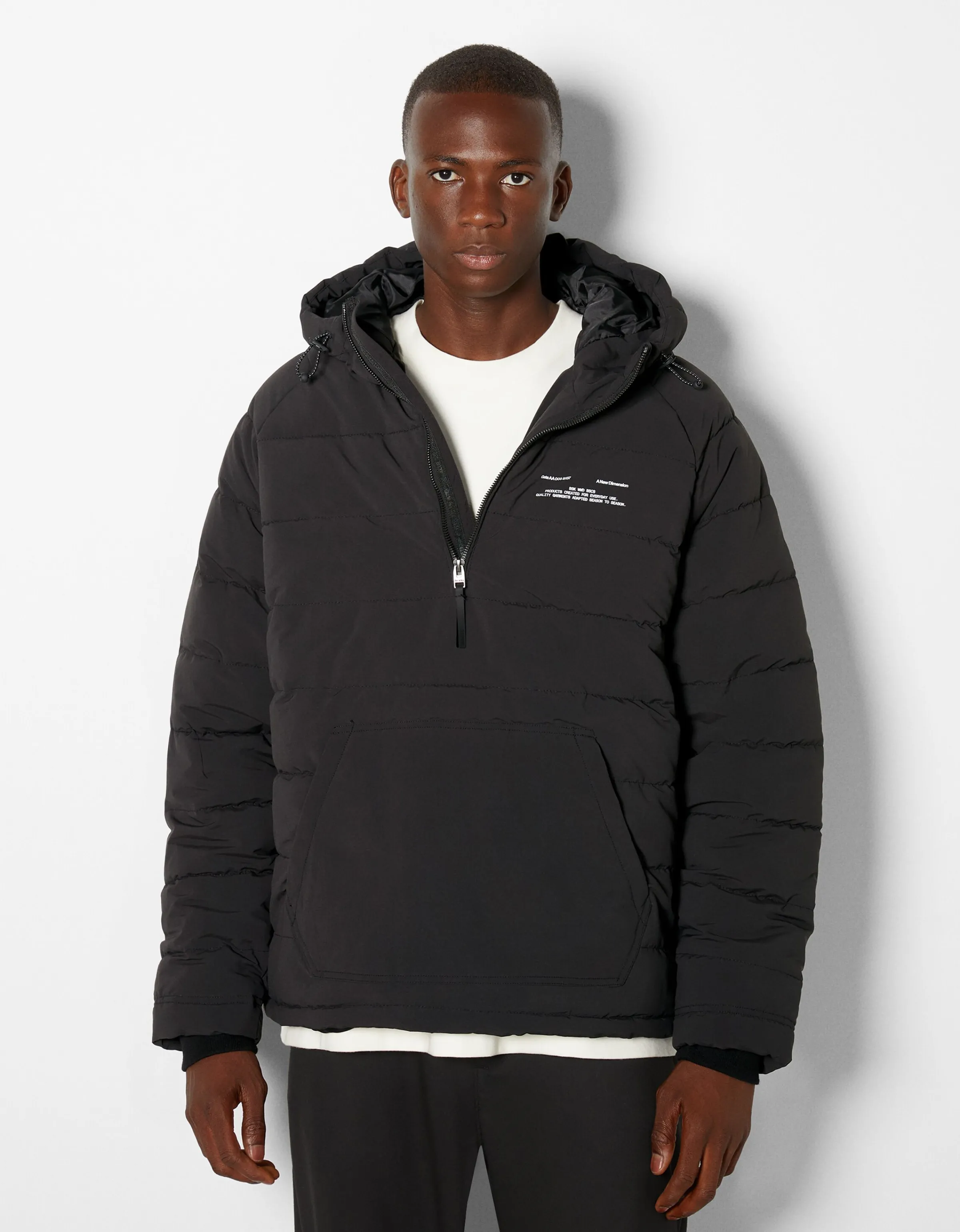 BERSHKA Cazadora canguro acolchada Negro Discount