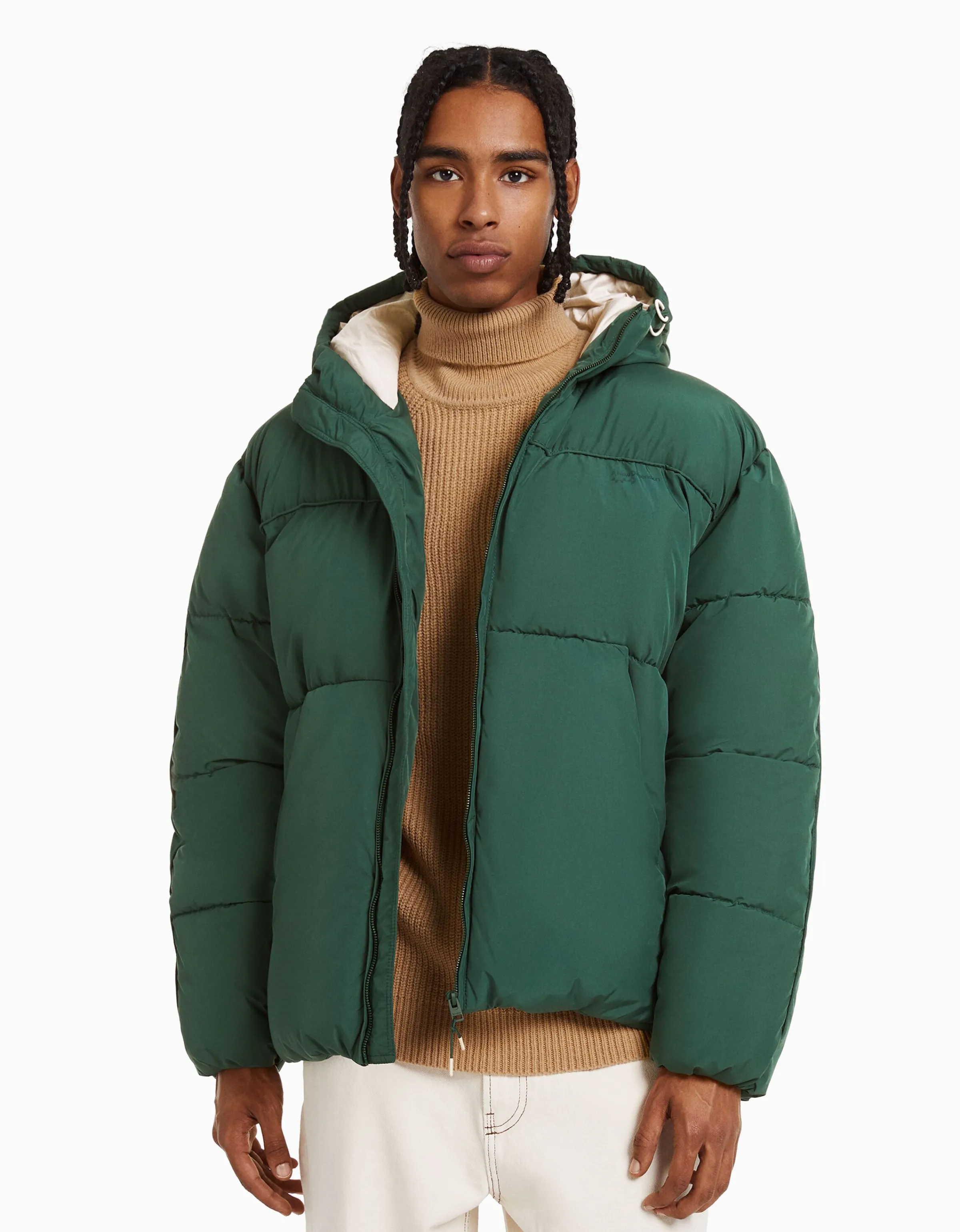BERSHKA Cazadora puffy capucha Blanco Shop