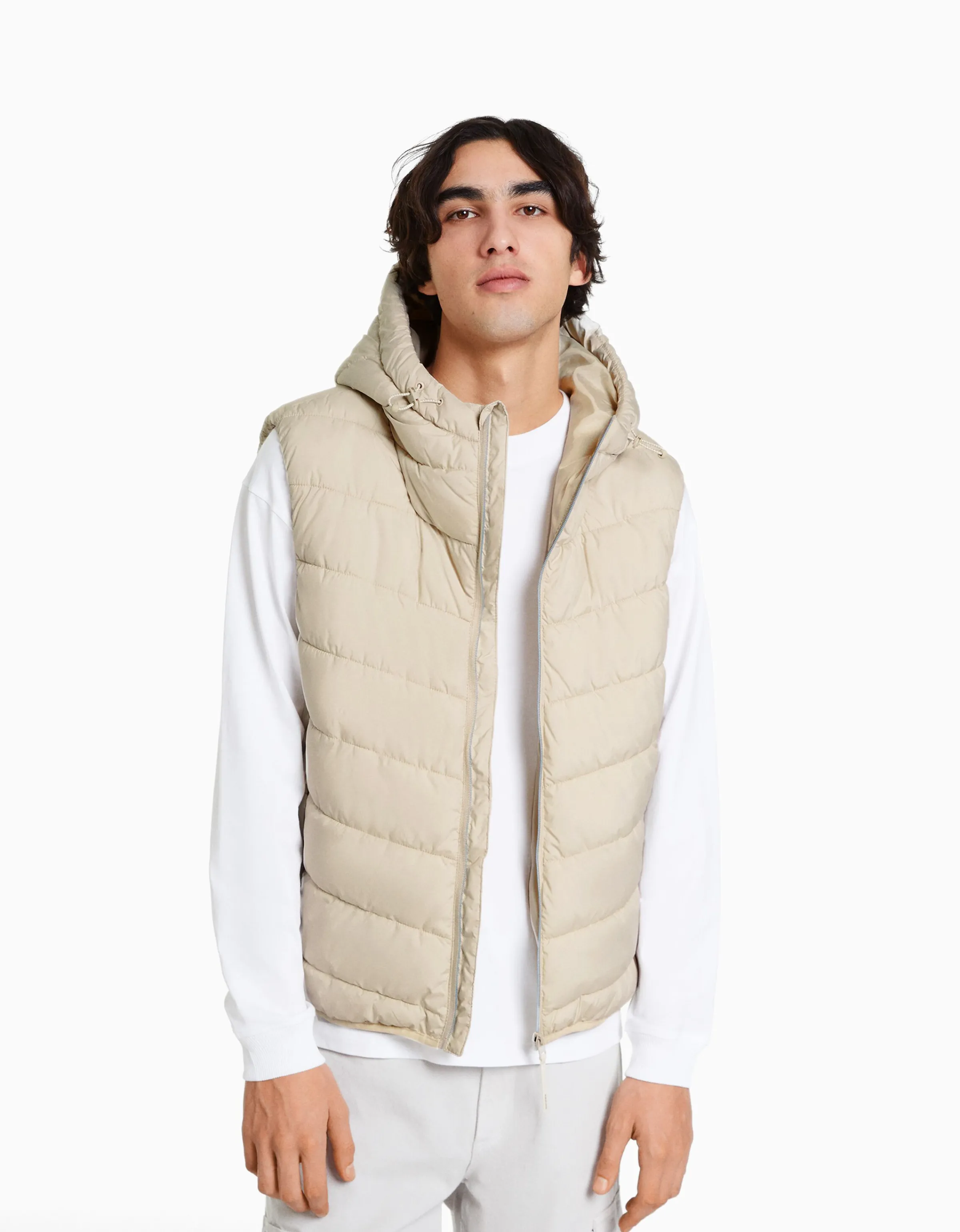 BERSHKA Chaleco capucha acolchado Negro Store