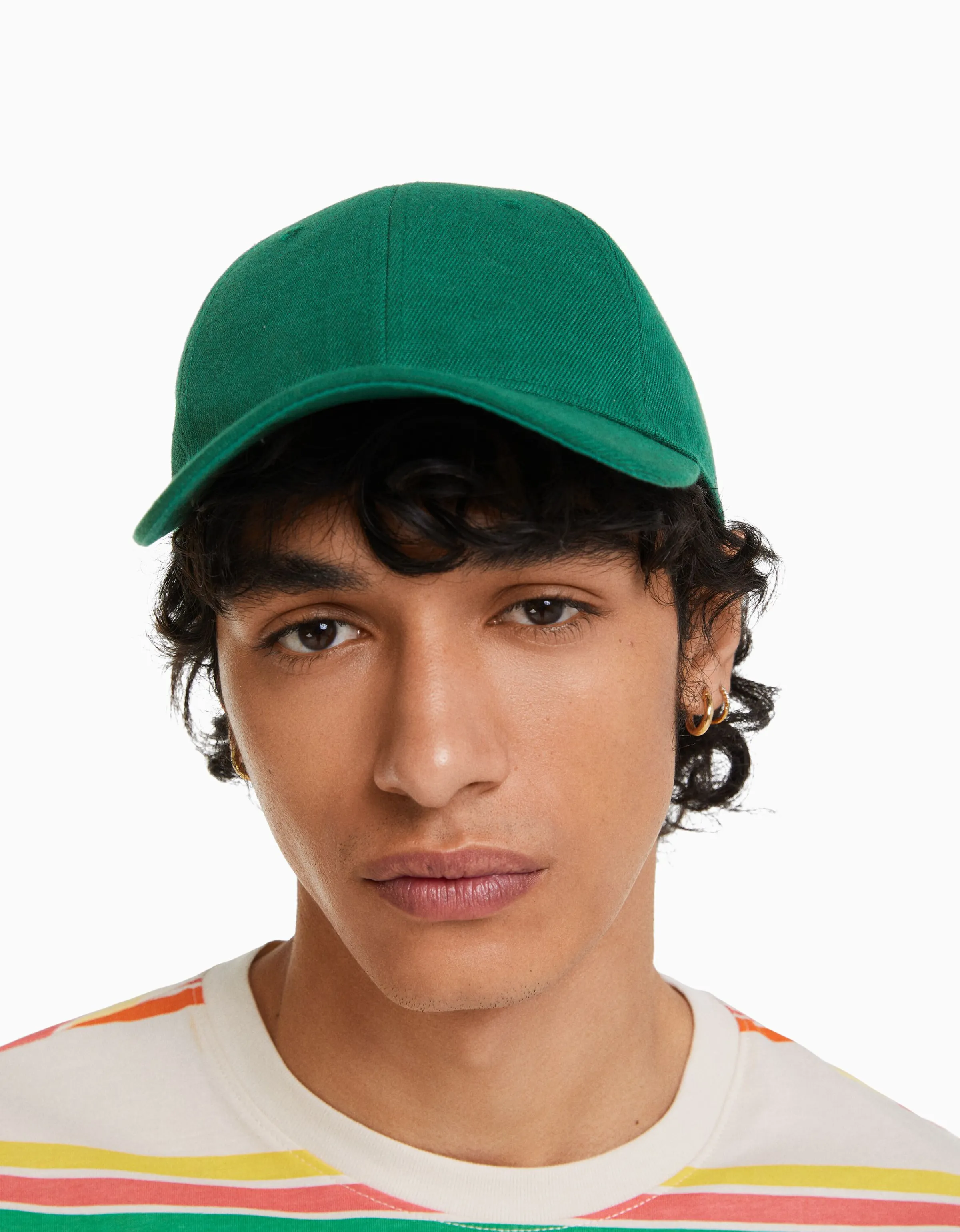 BERSHKA Gorra básica Verde Hot
