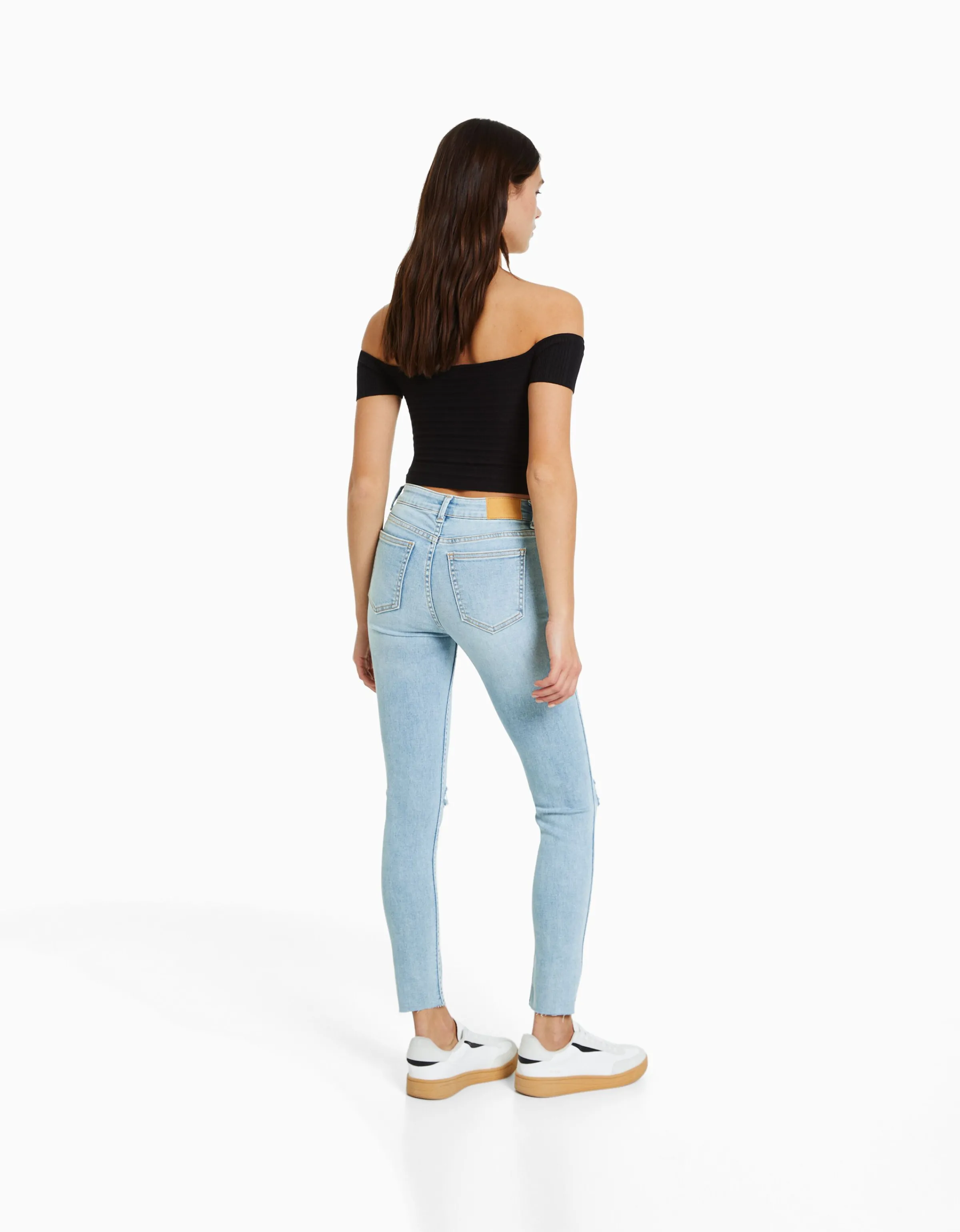 BERSHKA Jeans skinny vintage tiro bajo Azul Sale