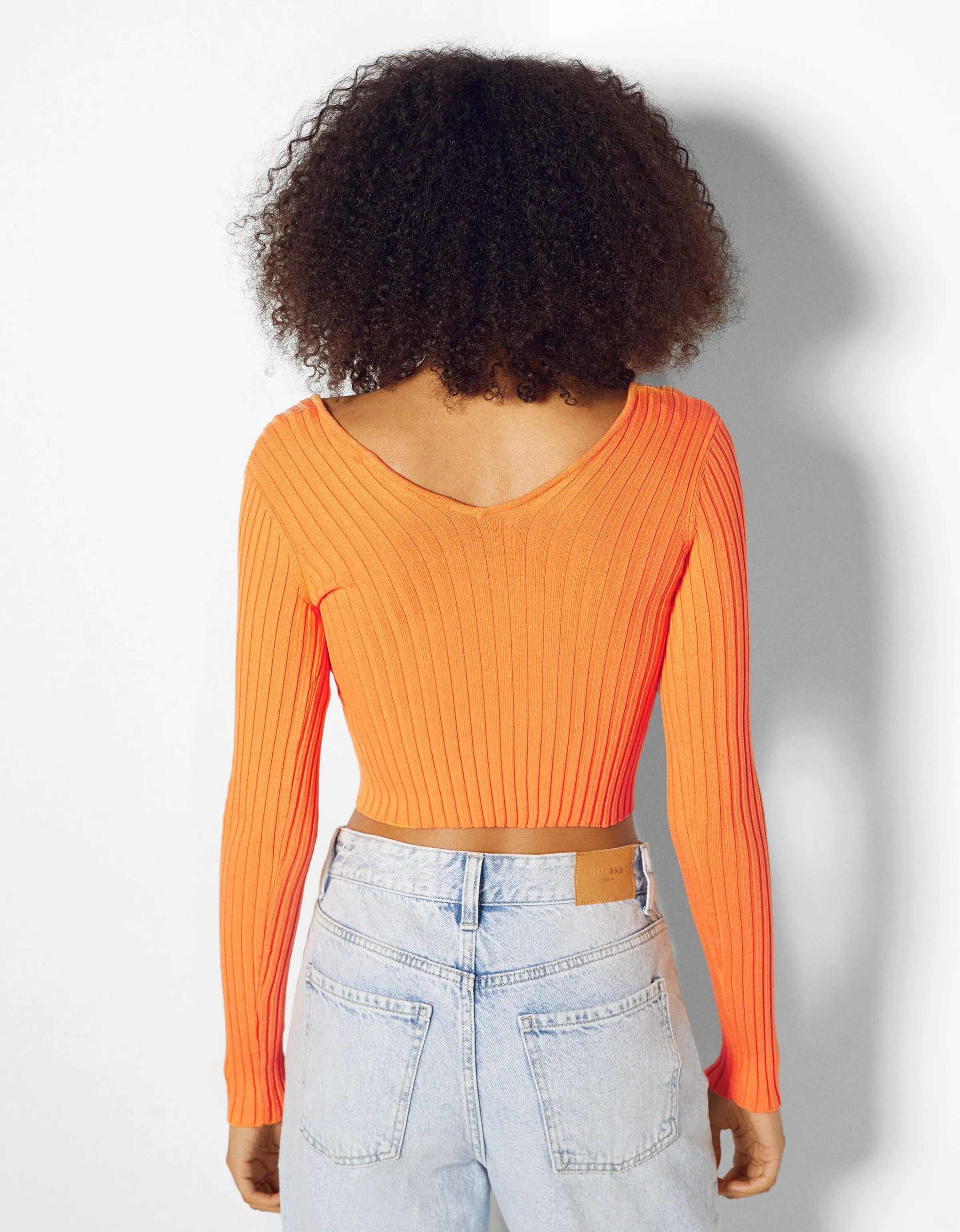 BERSHKA Jersey cuello pico rib Naranja Best