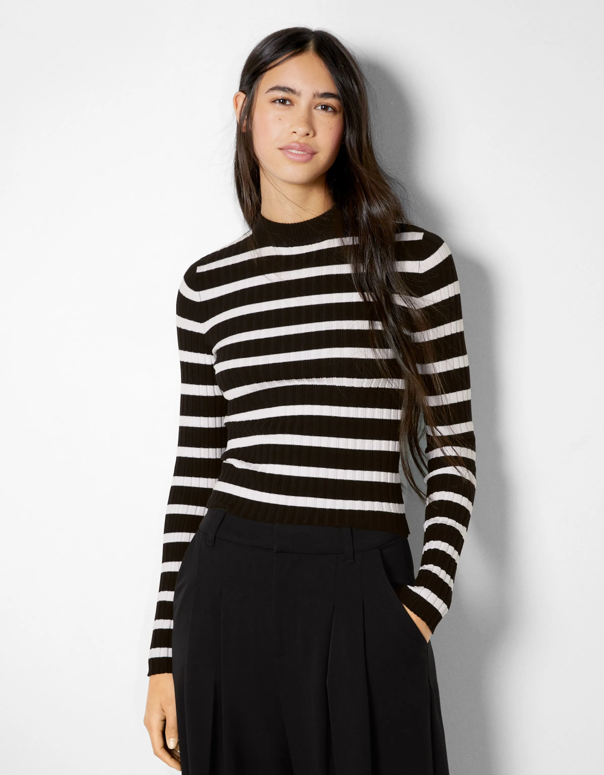 BERSHKA Jersey rib cuello alto Negro Best