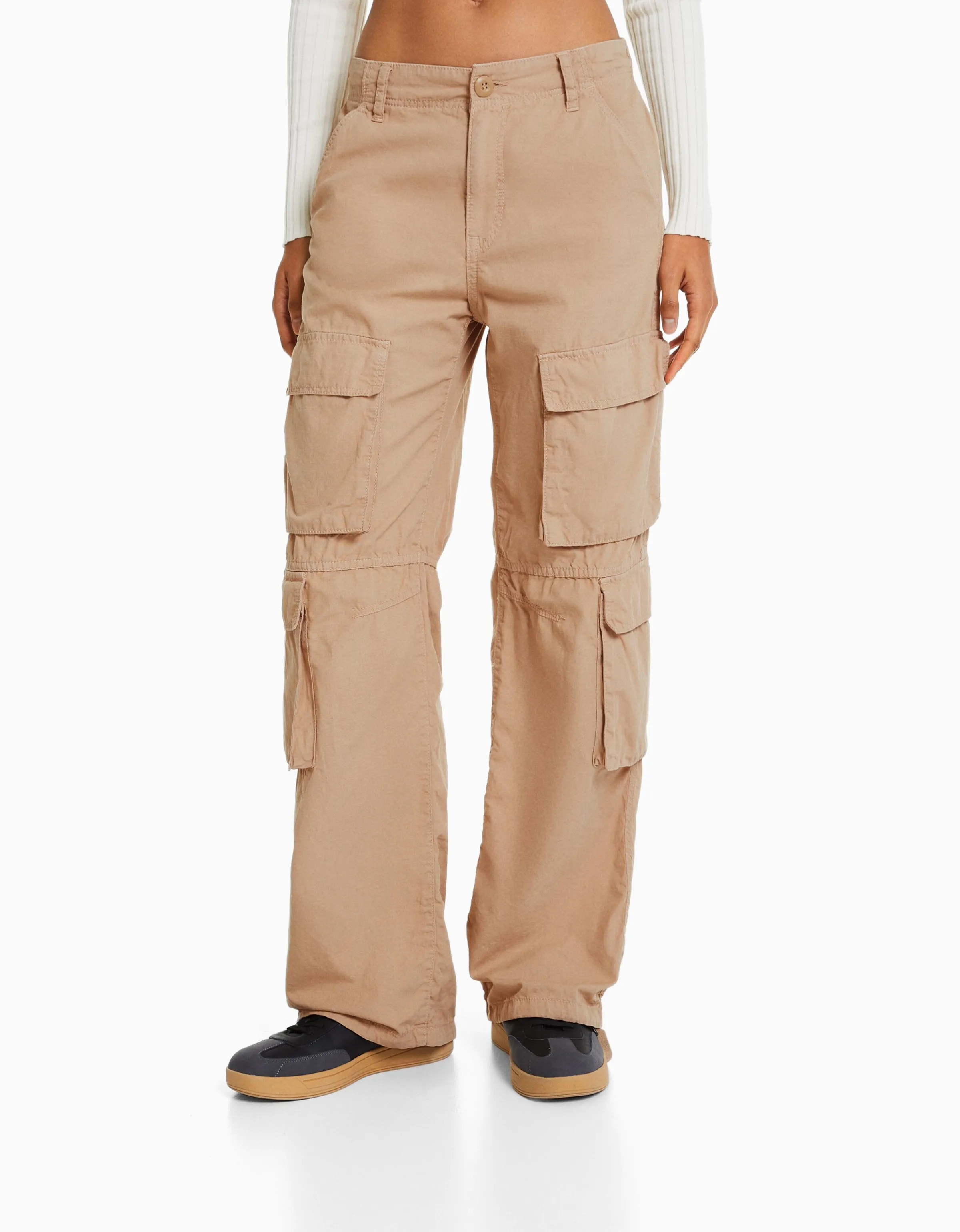 BERSHKA Pantalón cargo cordón Camel Flash Sale