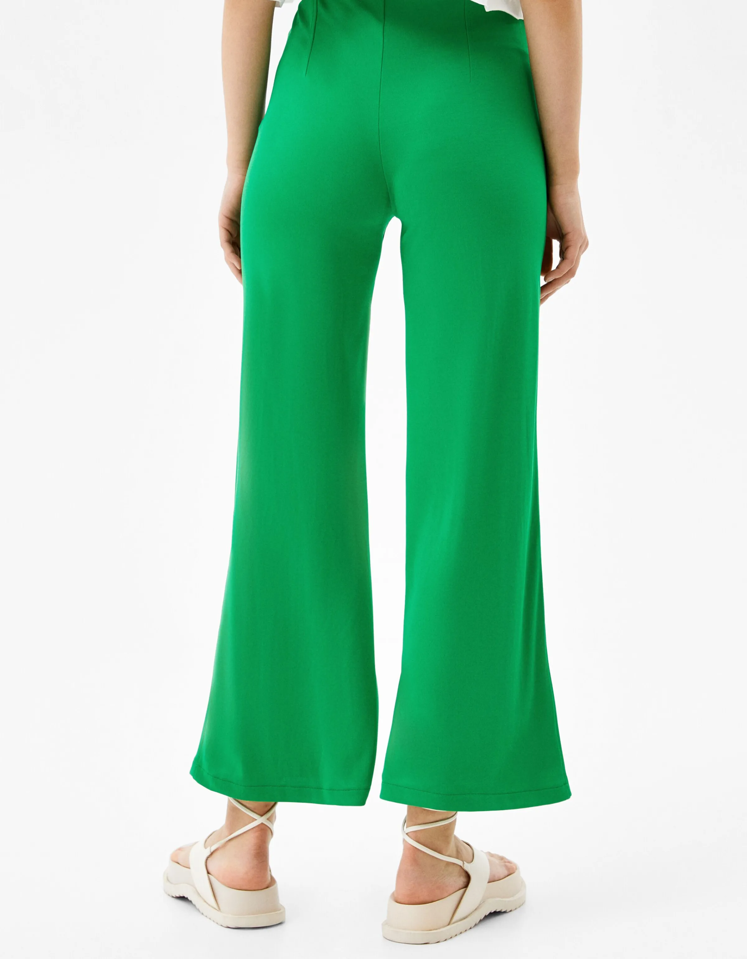 BERSHKA Pantalón culotte fluido Verde Cheap