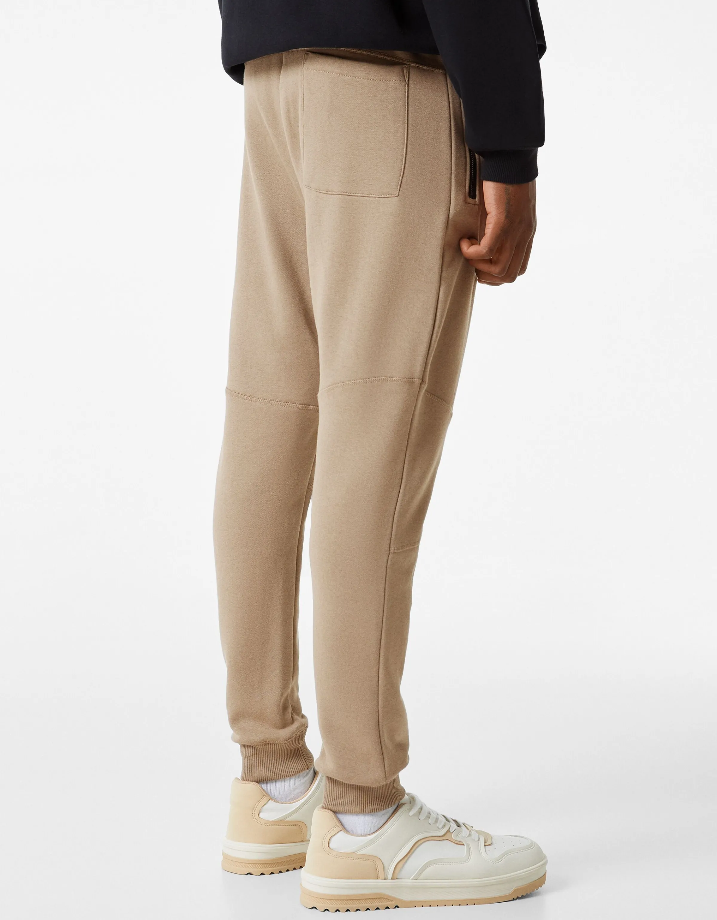 BERSHKA Pantalón felpa jogger cortes Gris Hot