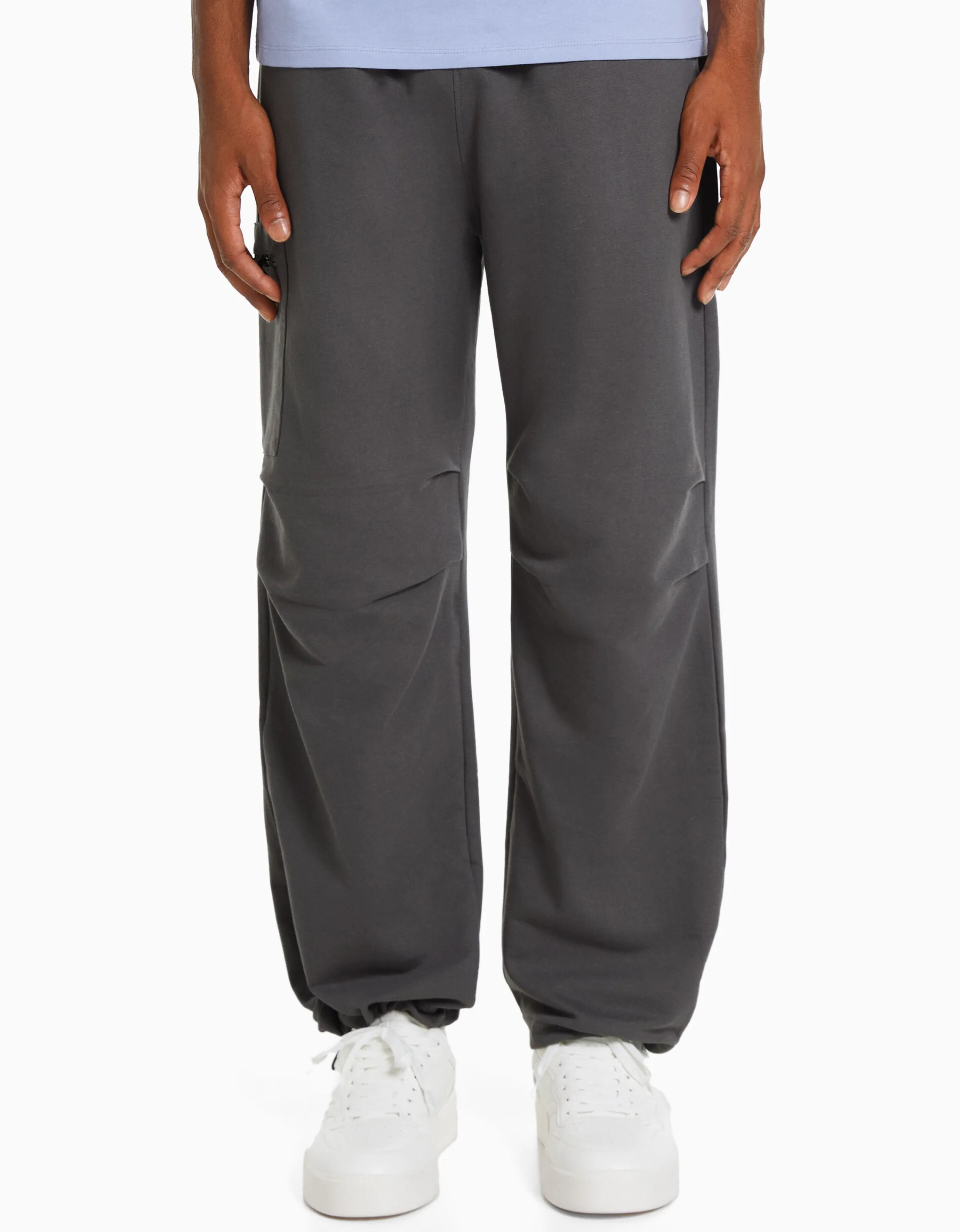 BERSHKA Pantalón parachute felpa bolsillo cremallera Kaki Cheap