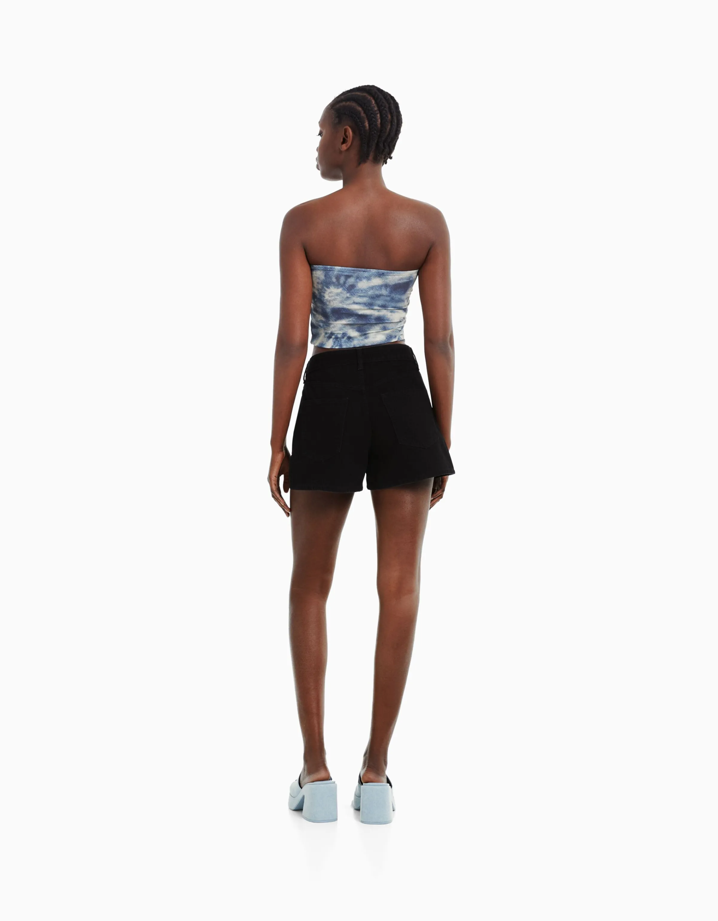 BERSHKA Short denim mom Azul Store