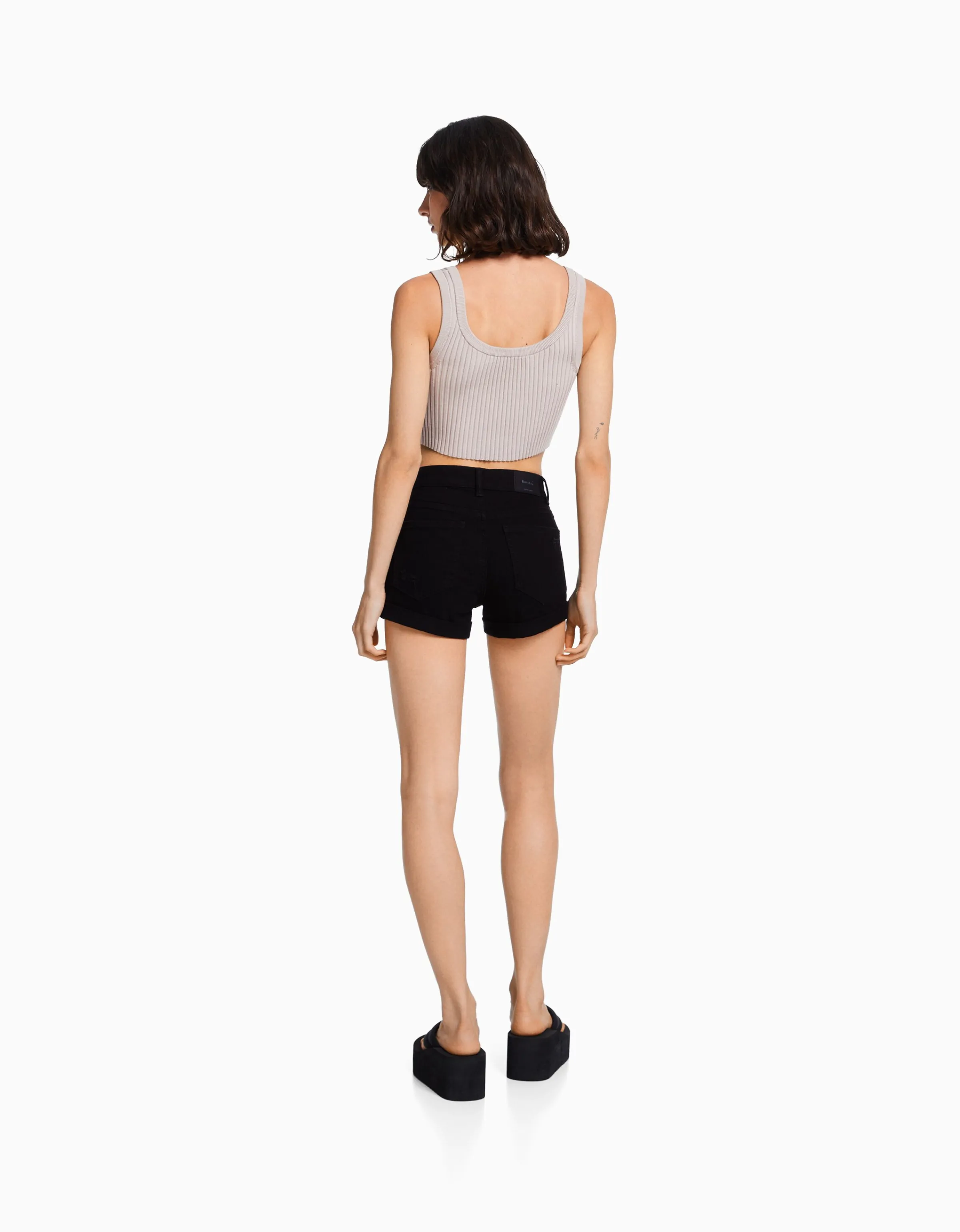 BERSHKA Short denim roll up Blanco Clearance