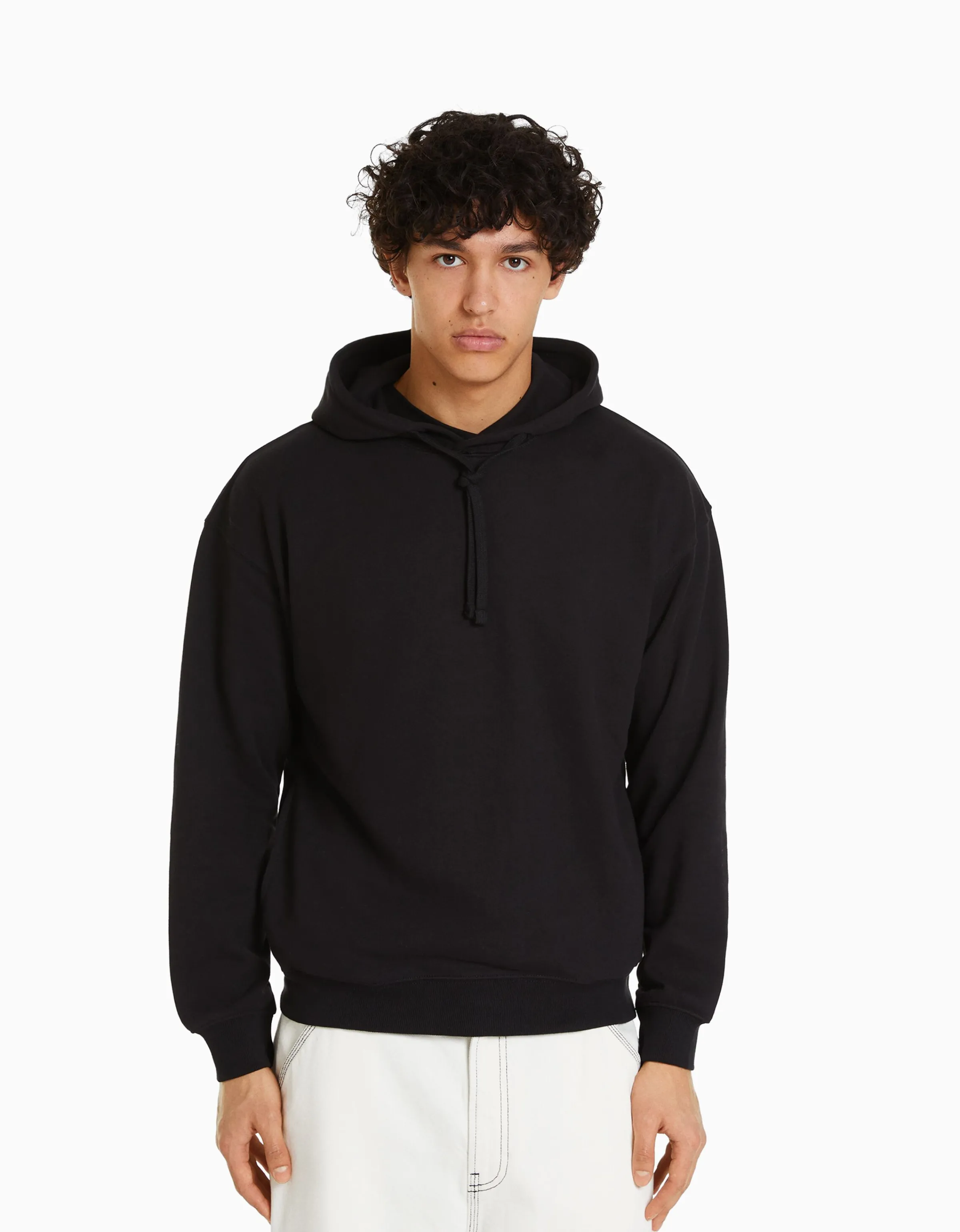 BERSHKA Sudadera capucha Negro Sale