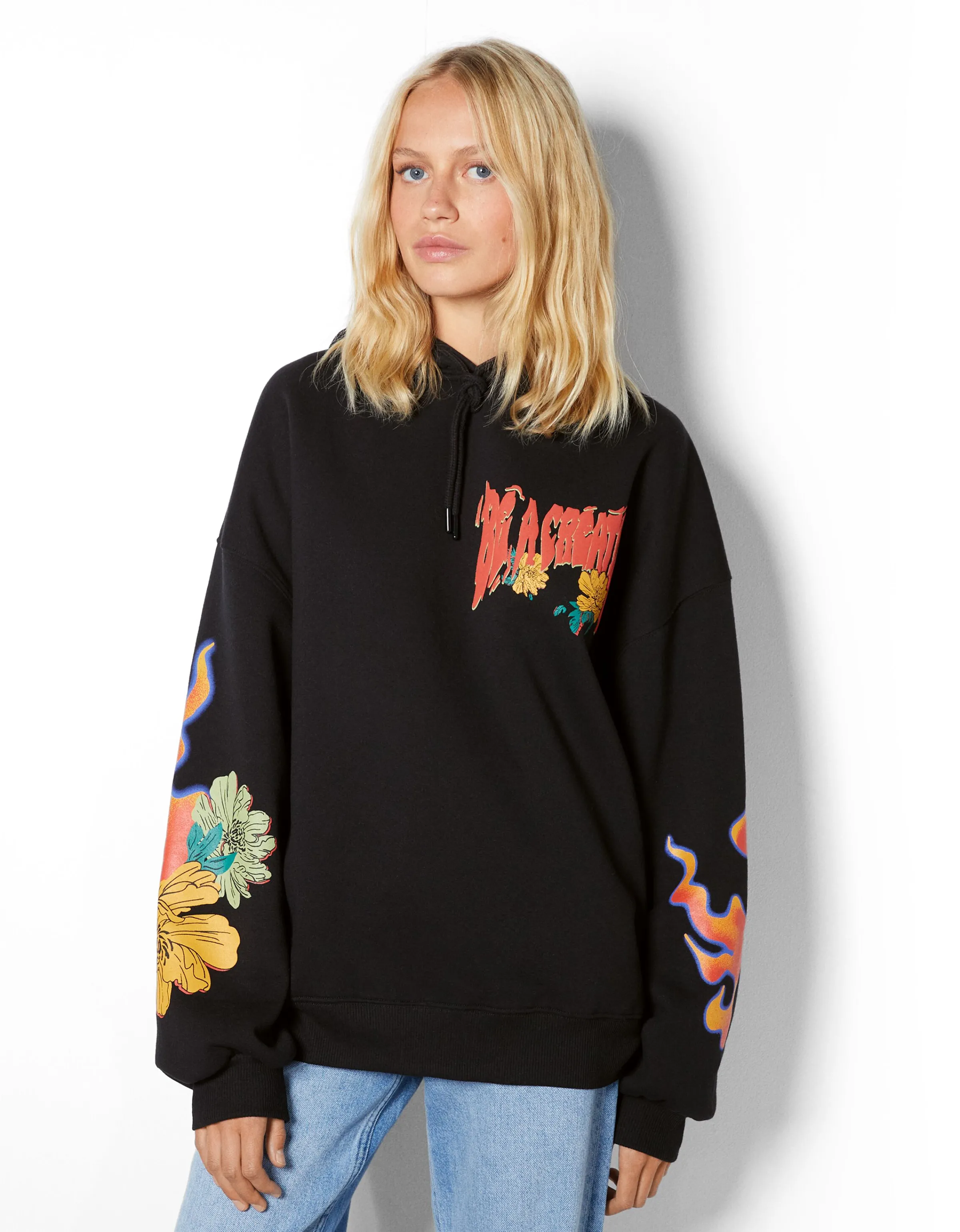 BERSHKA Sudadera capucha print Negro Fashion