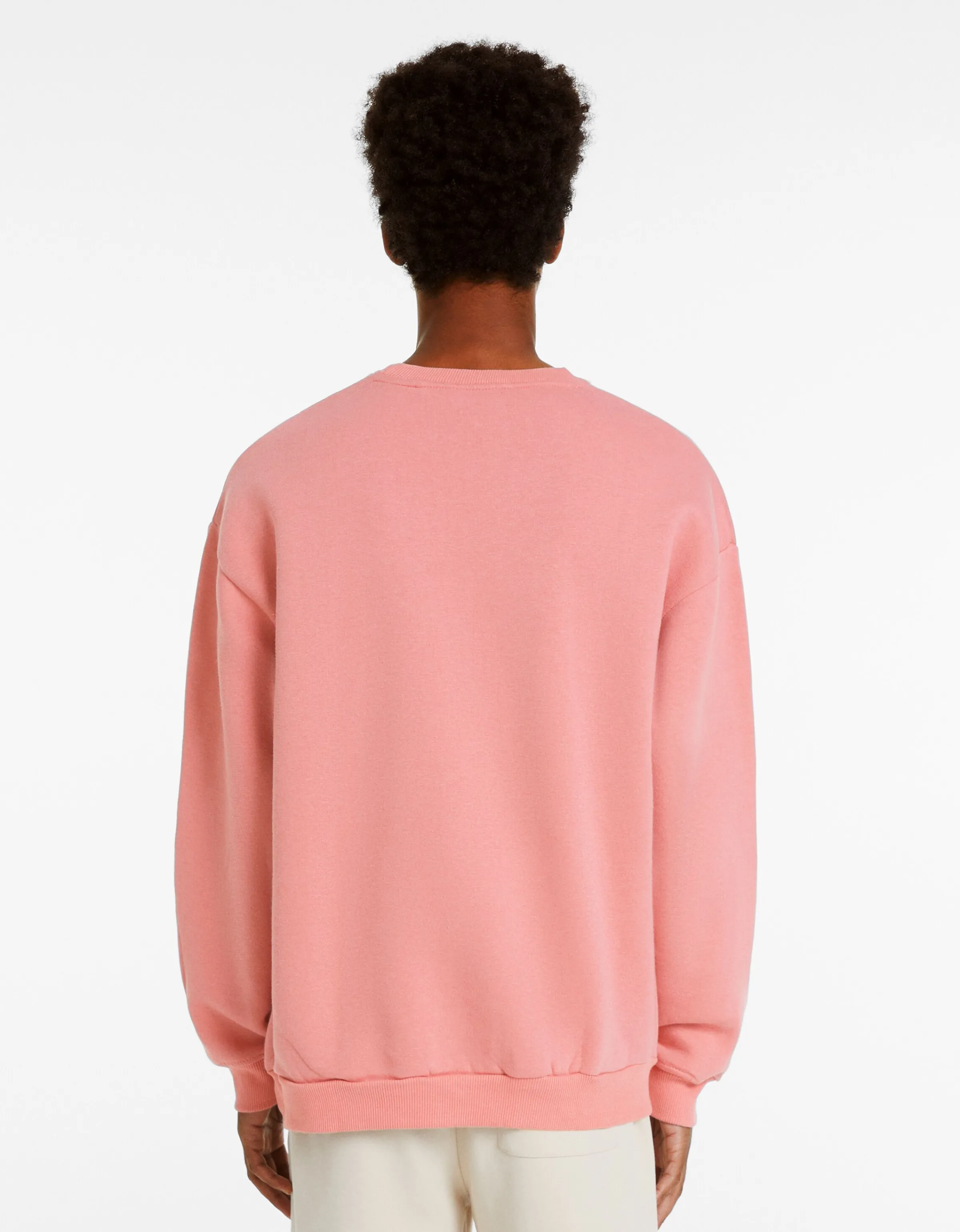 BERSHKA Sudadera cuello redondo oversize Negro Best