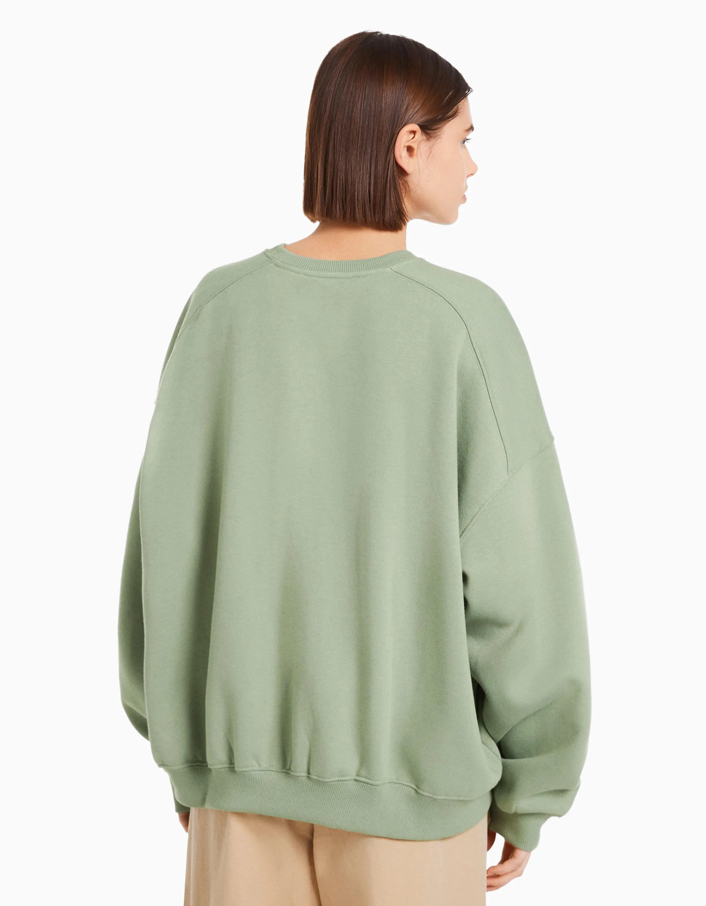 BERSHKA Sudadera cuello redondo oversize Negro Online