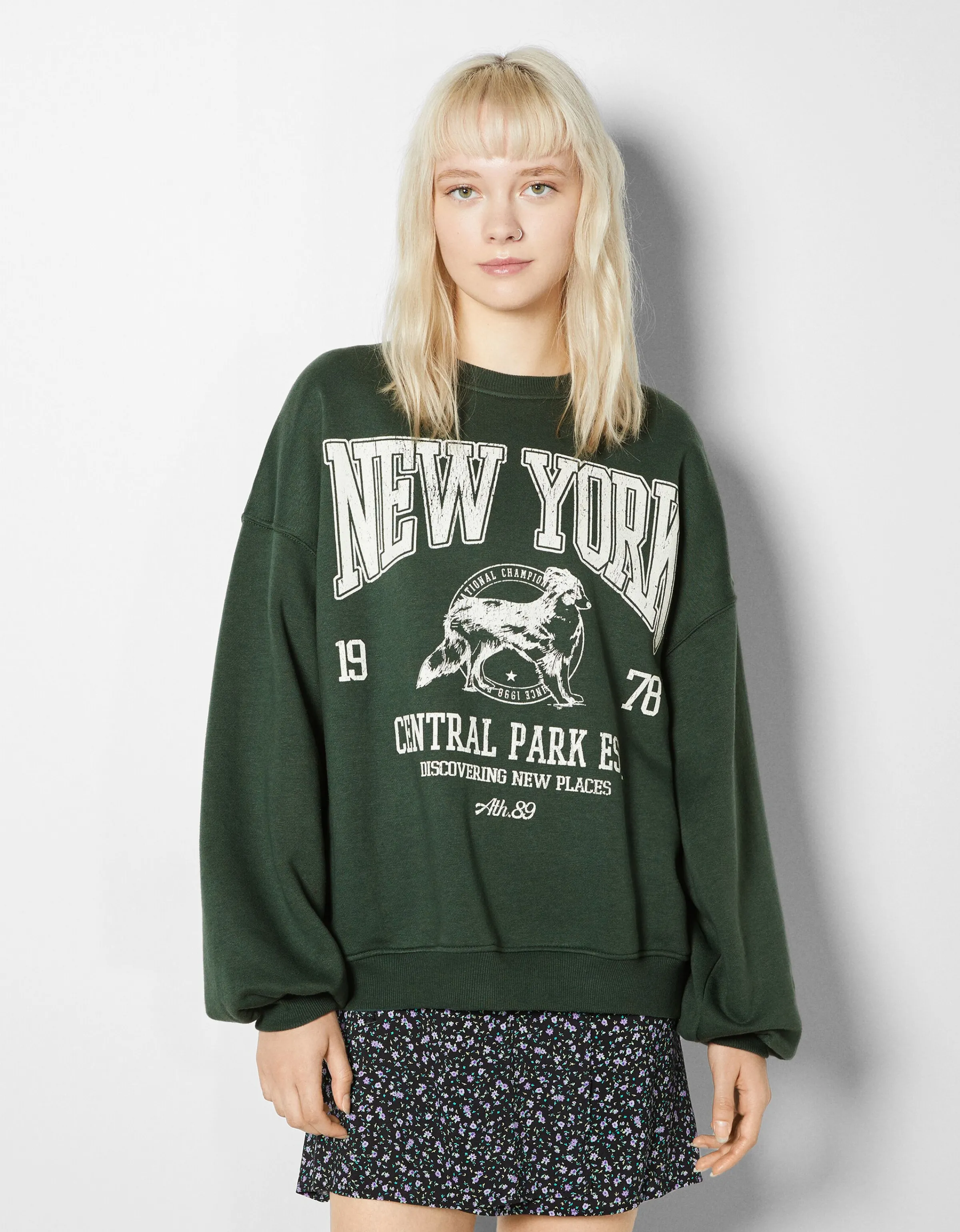 BERSHKA Sudadera oversize print Rojo Hot