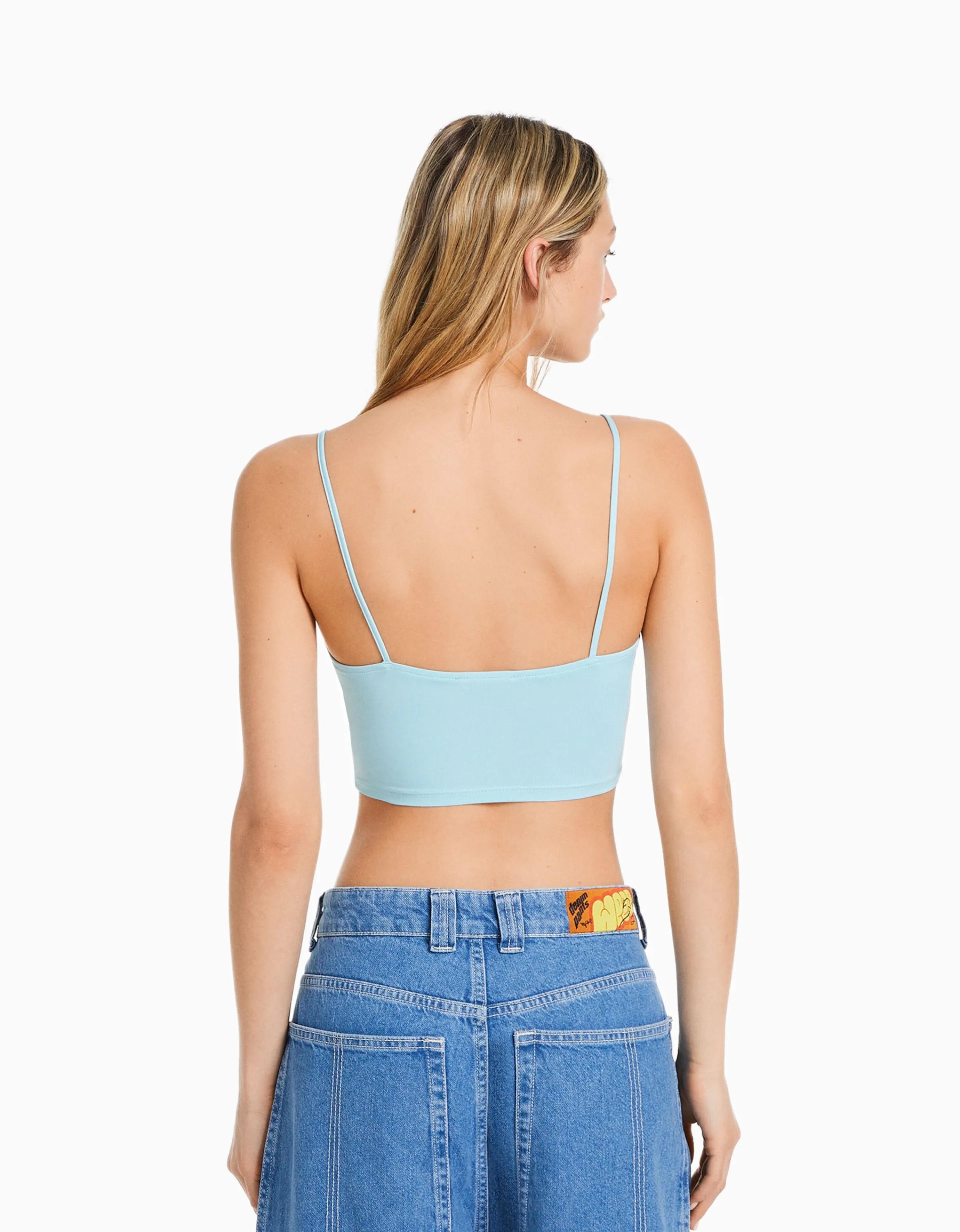 BERSHKA Top tirantes cropped Blanco Online