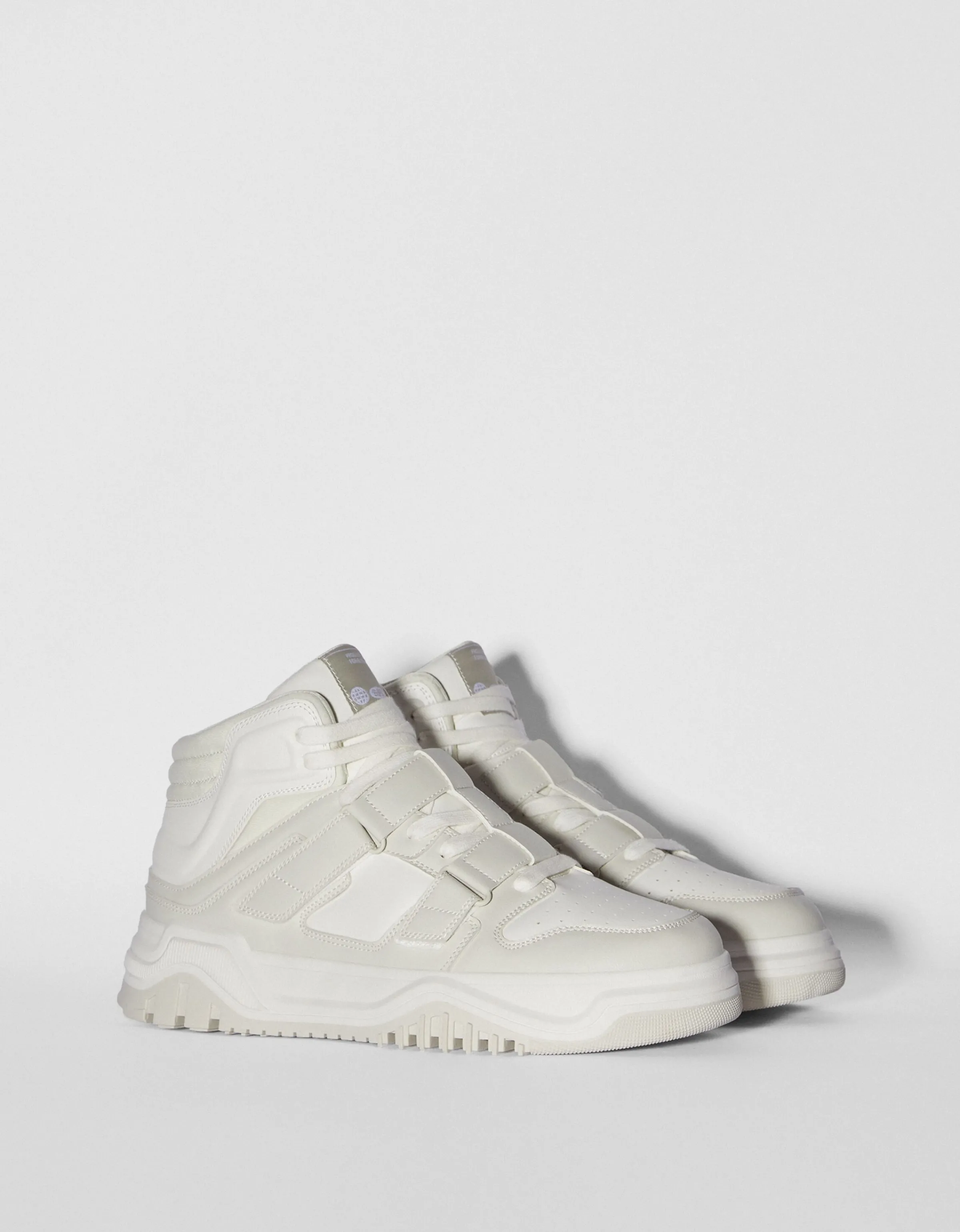 BERSHKA Zapatillas abotinadas detalle de tiras de quita y pon hombre Blanco Clearance