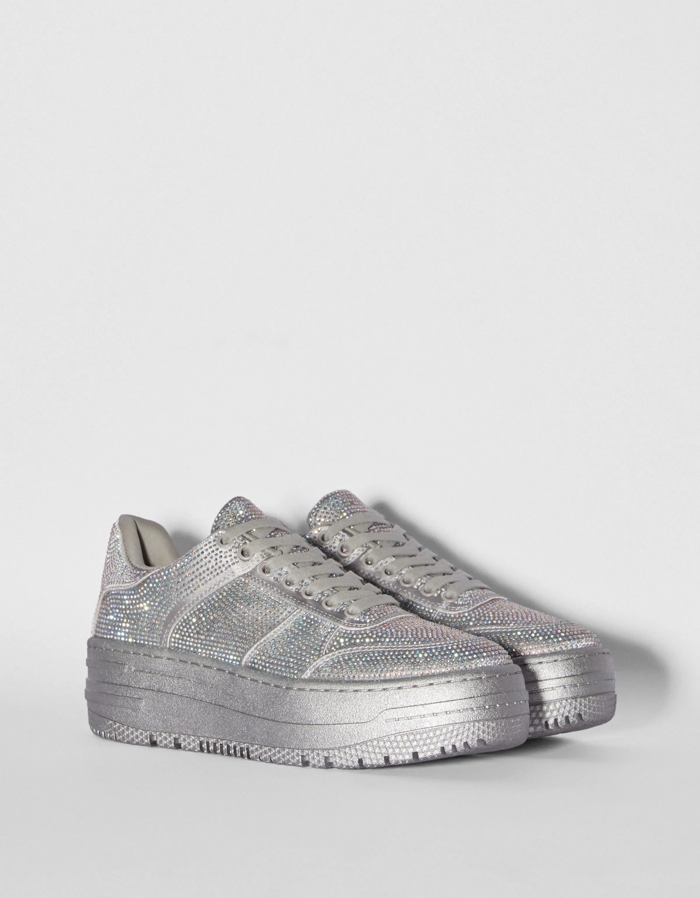 BERSHKA Zapatillas forma detalle brillos Plata Cheap