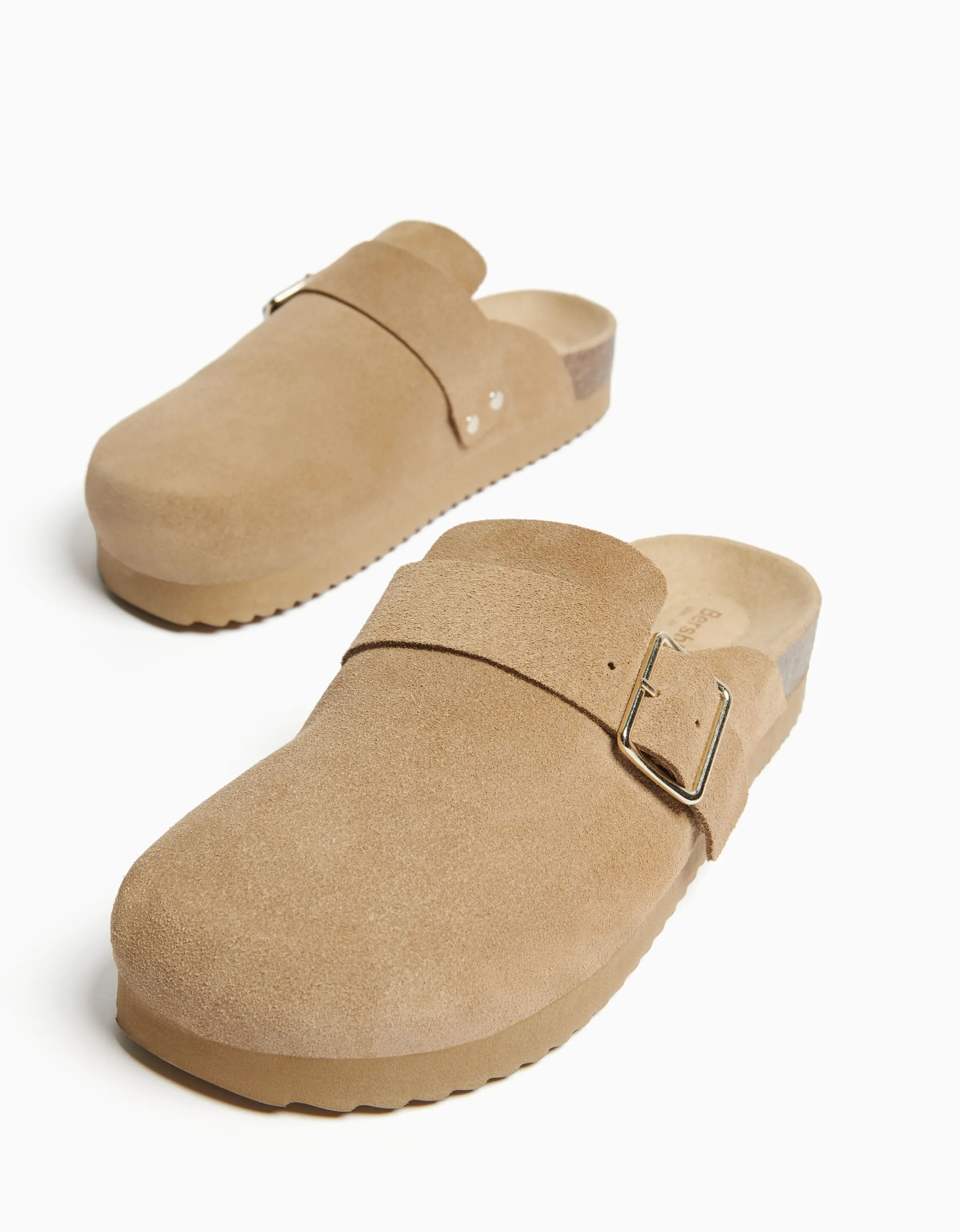 BERSHKA Zueco PIEL hebilla Arena Fashion
